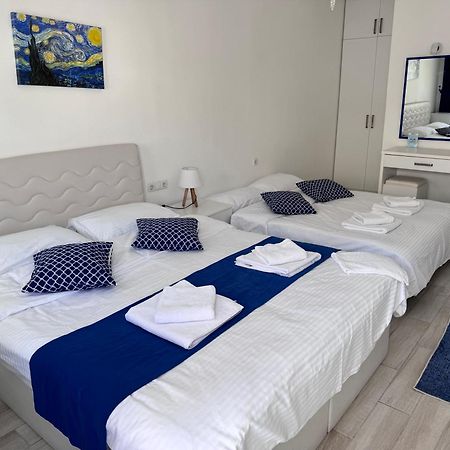 White And Blue Bodrum Exterior foto